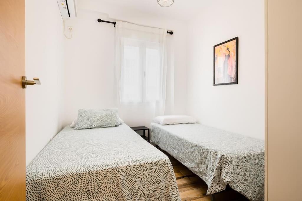 Apto Centrico, 2 Aparcamientos Privados, Bicis Sevilla Buitenkant foto